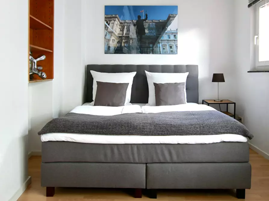 Immagine 4 di Appartamento in affitto  in Bismarckstraße a Köln