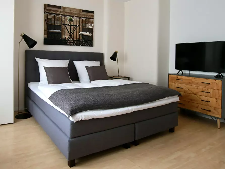 Immagine 10 di Appartamento in affitto  in Bismarckstraße a Köln