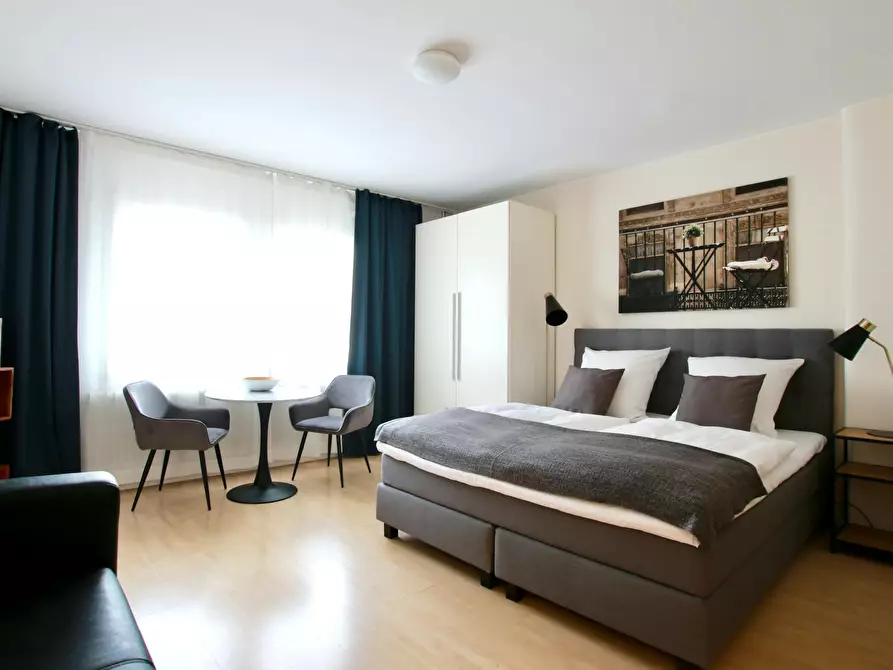 Immagine 1 di Appartamento in affitto  in Bismarckstraße a Köln