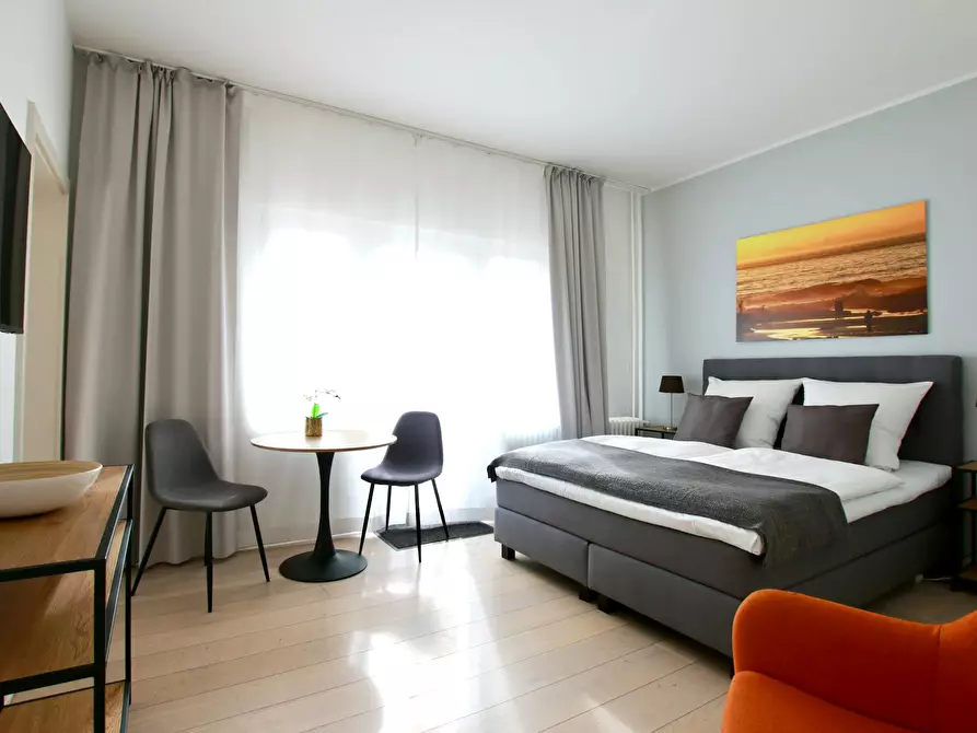 Immagine 2 di Appartamento in affitto  in Bismarckstraße a Köln