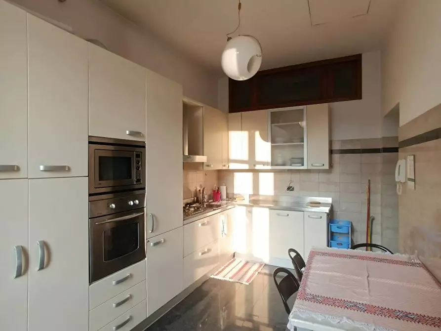 Immagine 10 di Camera in affitto  in Strada Cavour a Parma