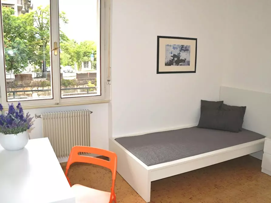 Immagine 1 di Camera in affitto  in Viale Nepomuceno Bolognini a Trento