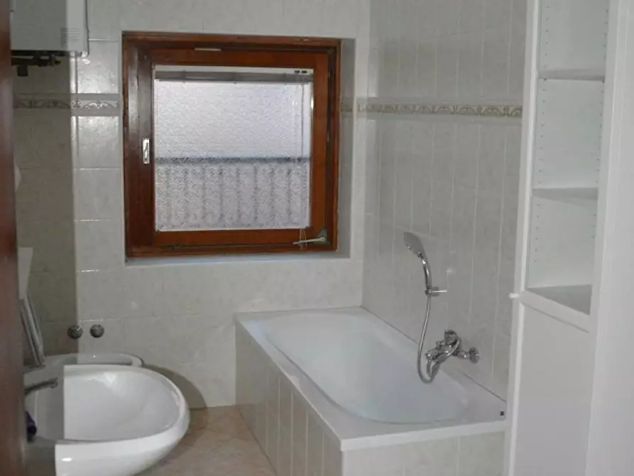 Immagine 6 di Camera in affitto  in Via delle Orfane a Trento