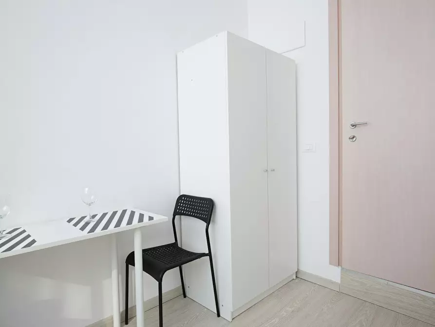 Immagine 3 di Appartamento in affitto  in Viale Principe Amedeo a Rimini