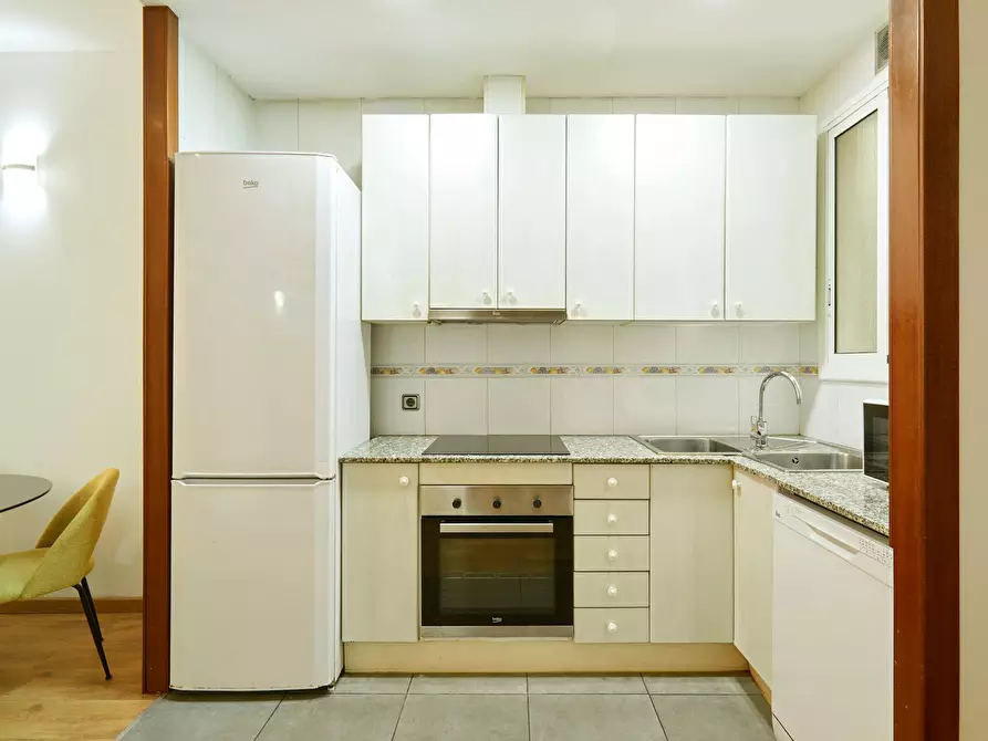 Immagine 10 di Appartamento in affitto  in Carrer de Sardenya a Barcelona