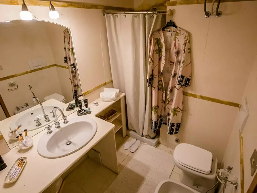 Immagine 8 di Appartamento in affitto  in Via degli Alfani a Firenze