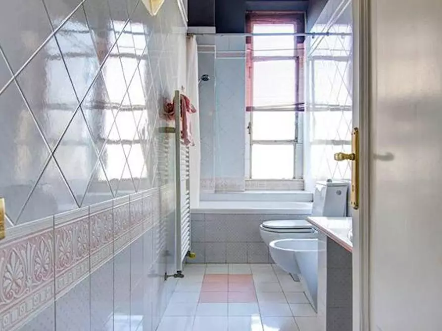 Immagine 3 di Camera in affitto  in Viale Edoardo Jenner a Milano