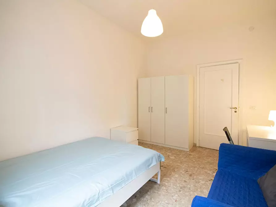 Immagine 2 di Camera in affitto  in Via Francesco Baracca a Firenze