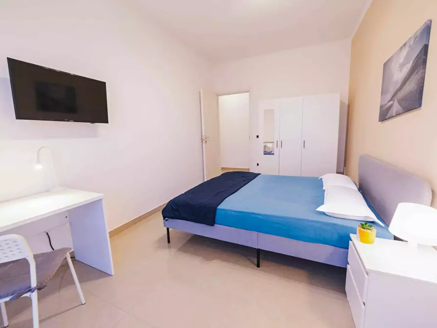 Immagine 2 di Camera in affitto  in Via Alessandro Litta Modignani a Milano