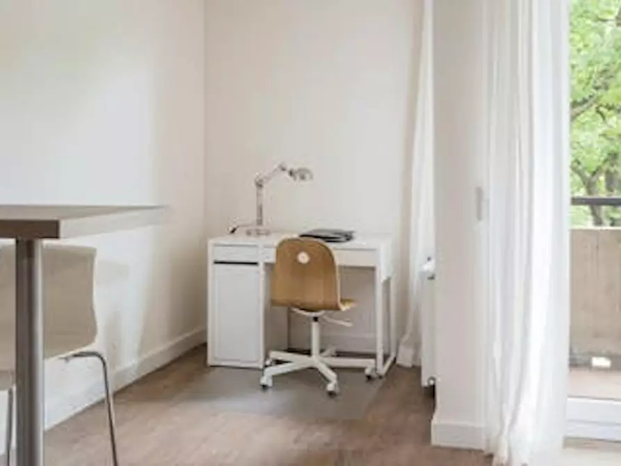 Immagine 7 di Appartamento in affitto  in Hallerstraße a Hamburg Rotherbaum