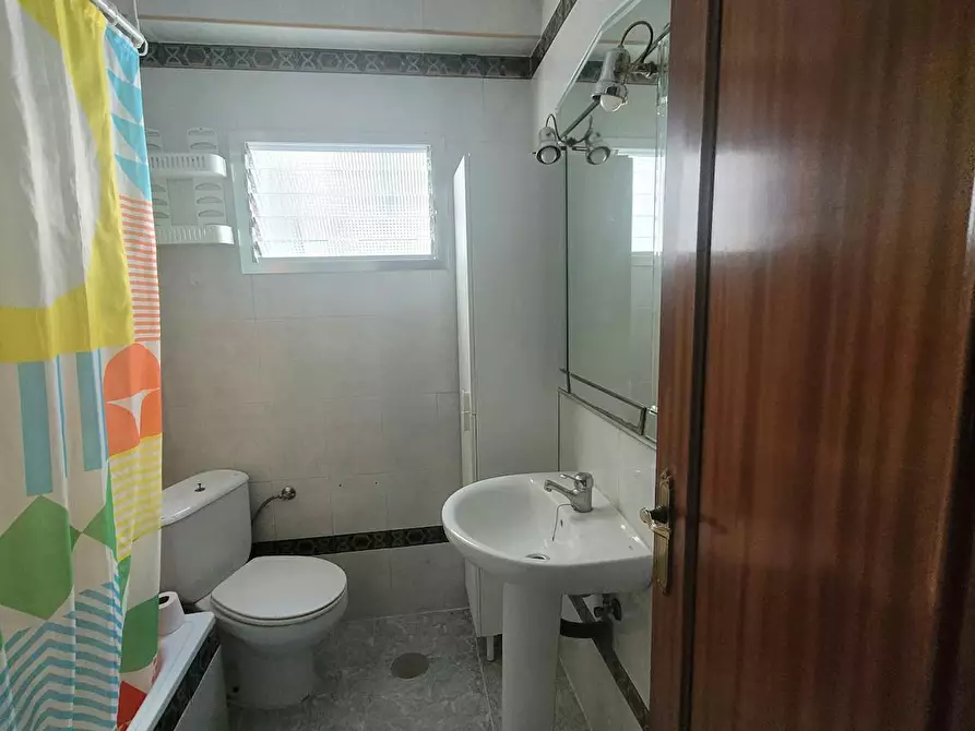 Immagine 3 di Camera in affitto  in Calle Coimbra a Sevilla