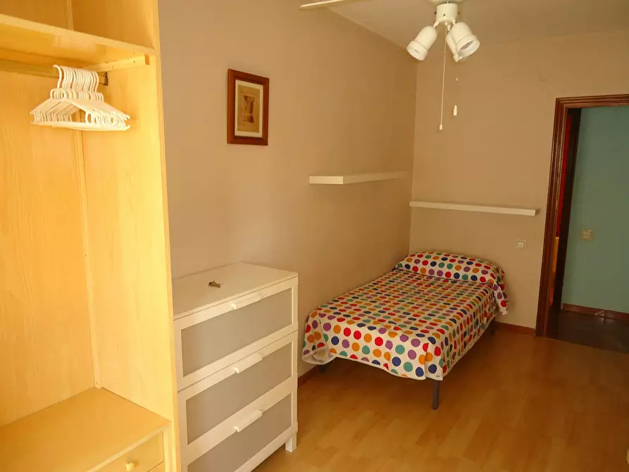 Immagine 3 di Camera in affitto  in Calle Damasco a Cordoba