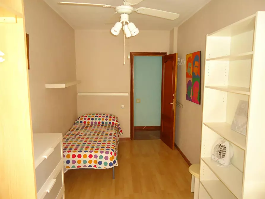 Immagine 2 di Camera in affitto  in Calle Damasco a Cordoba