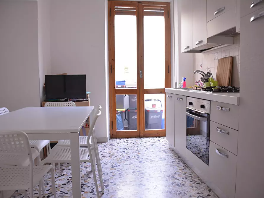 Immagine 5 di Camera in affitto  in Via Pola a Cagliari