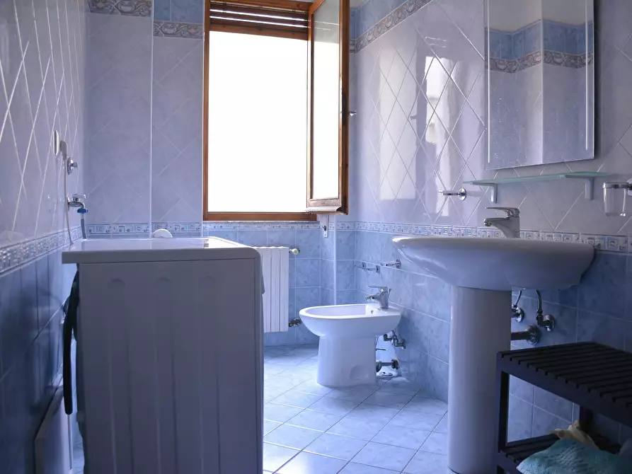 Immagine 4 di Camera in affitto  in Via Pola a Cagliari