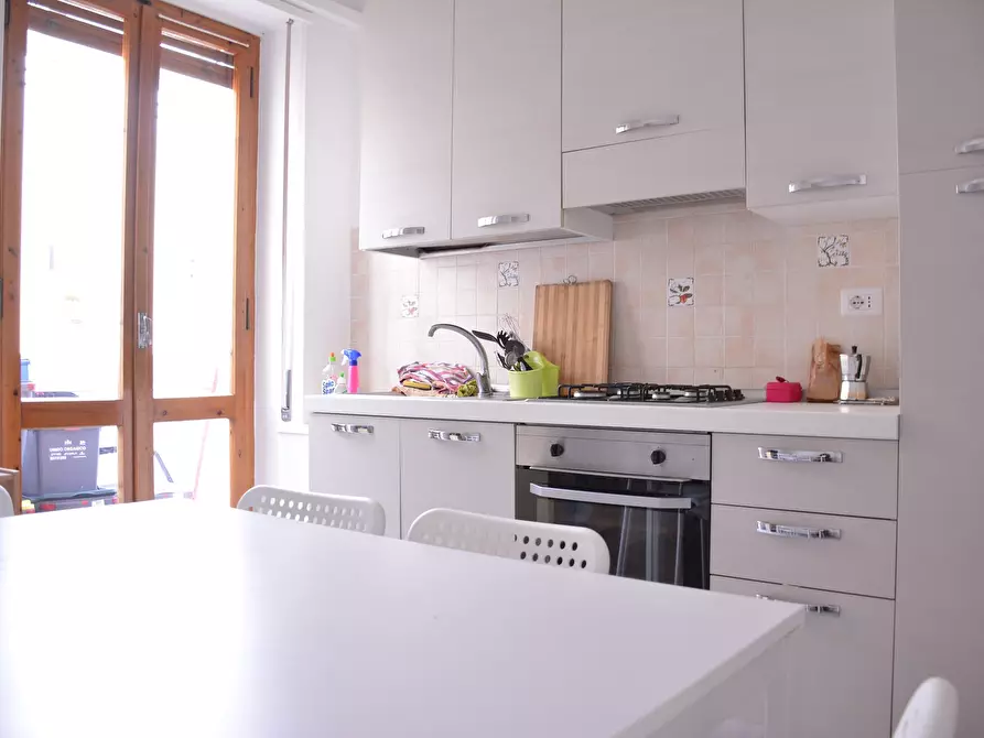 Immagine 6 di Camera in affitto  in Via Pola a Cagliari