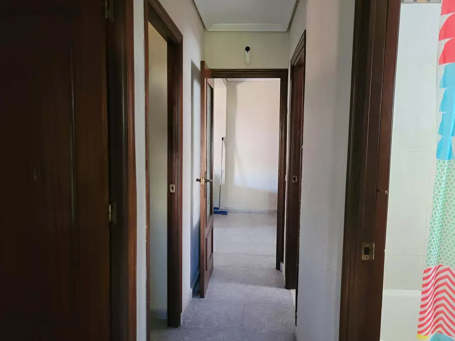 Immagine 10 di Camera in affitto  in Calle Coimbra a Sevilla