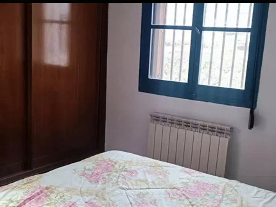 Immagine 1 di Camera in affitto  in Calle del Mesón de Paredes a Madrid