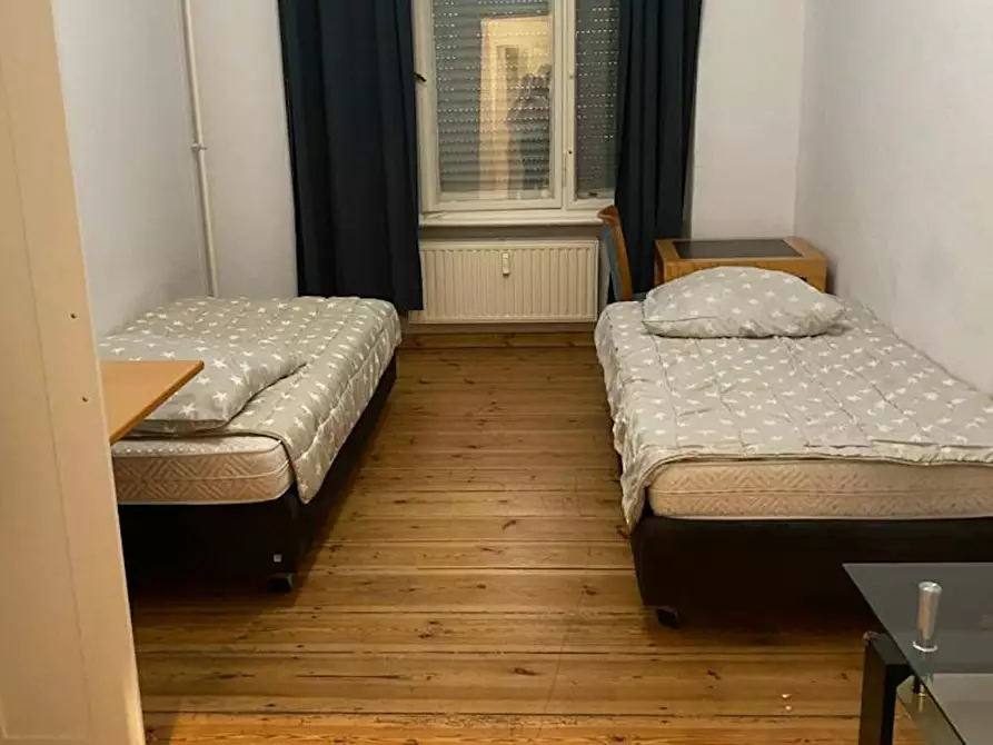 Immagine 1 di Appartamento in affitto  in Weisestraße a Berlin
