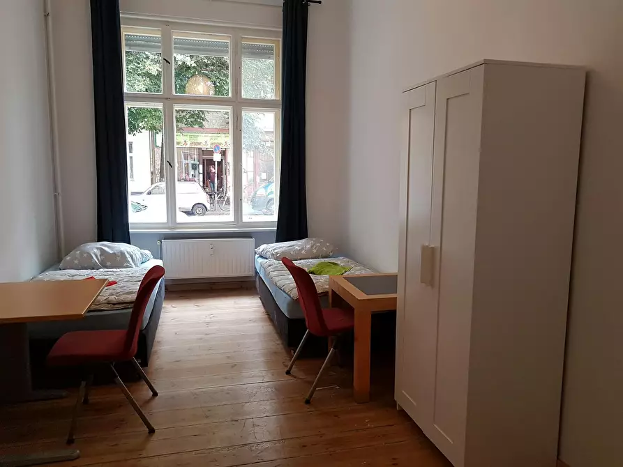 Immagine 2 di Appartamento in affitto  in Weisestraße a Berlin
