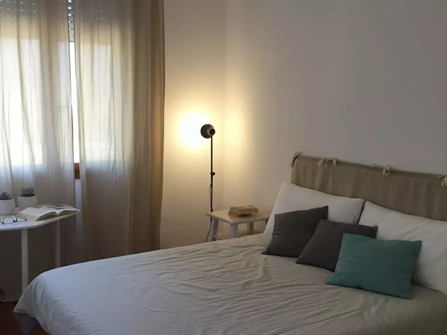 Immagine 4 di Camera in affitto  in Via Andrea Costa a Padova