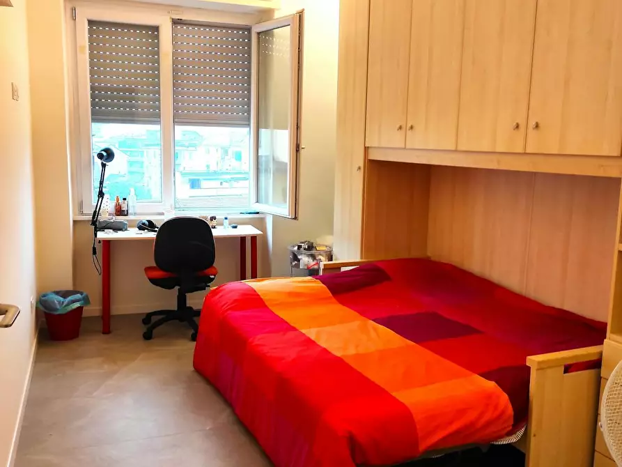 Immagine 4 di Camera in affitto  in Piazza Enrico Bottini a Milano