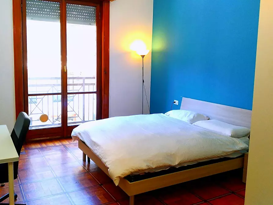 Immagine 1 di Camera in affitto  in Via Giosuè Carducci a Milano