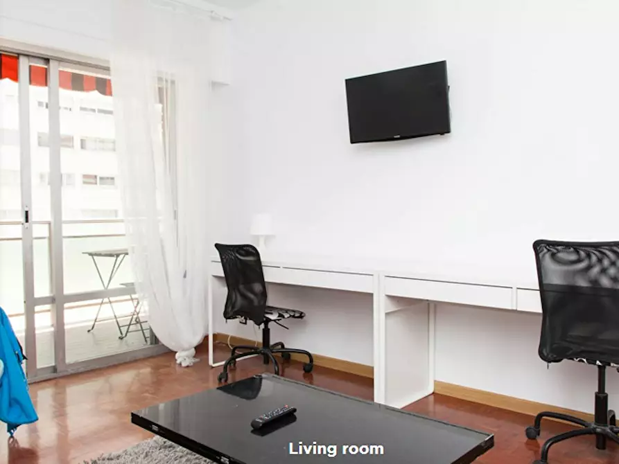 Immagine 9 di Camera in affitto  in Calle de Beatriz de Bobadilla a Madrid