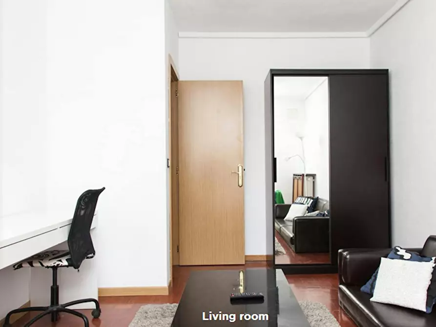 Immagine 10 di Camera in affitto  in Calle de Beatriz de Bobadilla a Madrid