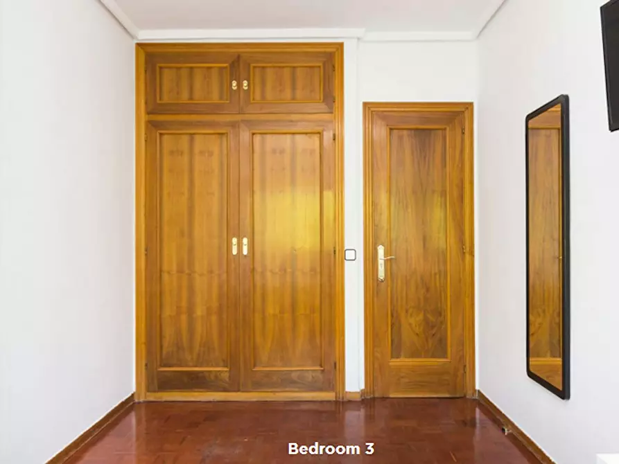 Immagine 3 di Camera in affitto  in Calle de Beatriz de Bobadilla a Madrid