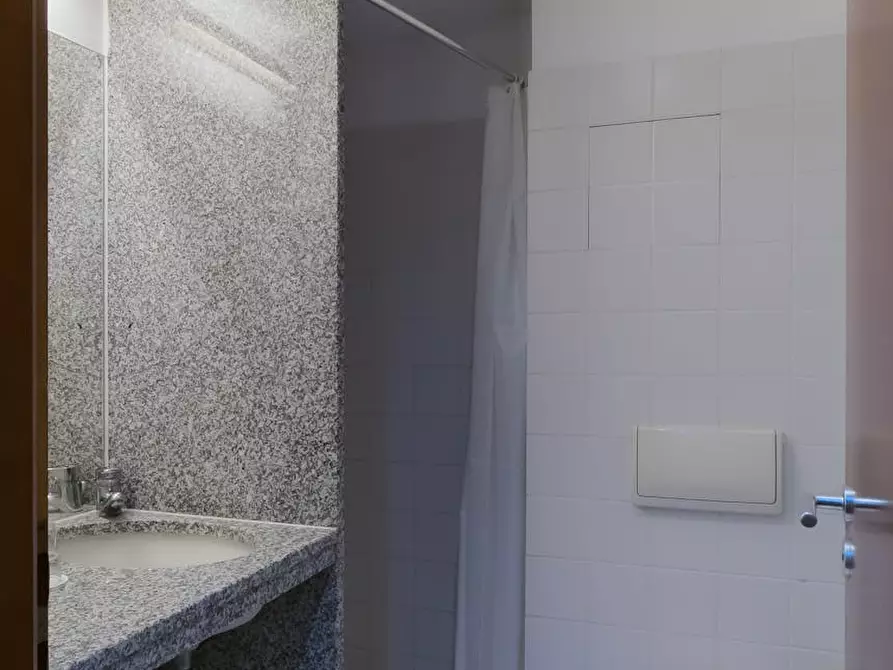 Immagine 5 di Appartamento in affitto  in Osnabrücker Straße a Berlin