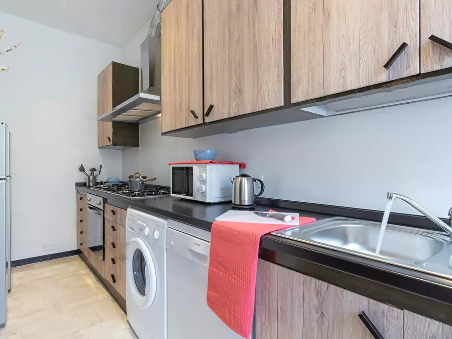 Immagine 6 di Camera in affitto  in Via Principi d'Acaja a Torino