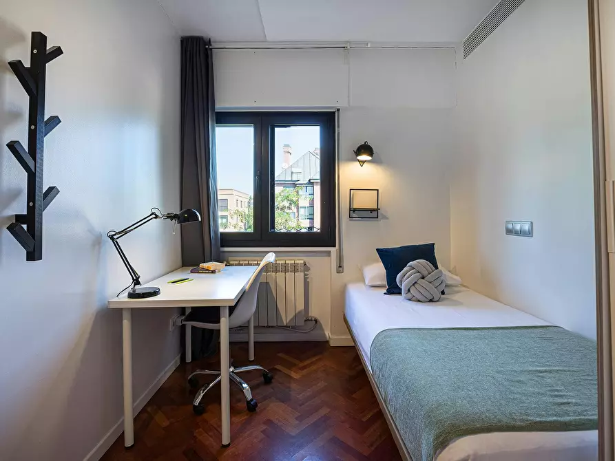 Immagine 2 di Camera in affitto  in Calle José Silva a Madrid