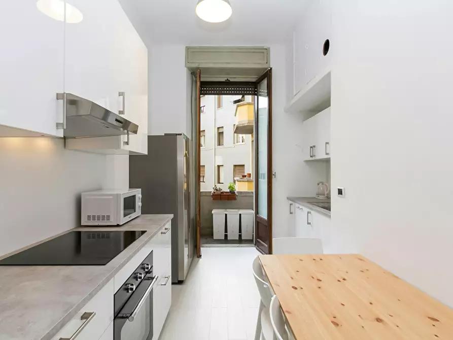 Immagine 9 di Camera condivisa in affitto  in Viale Regina Giovanna a Milano