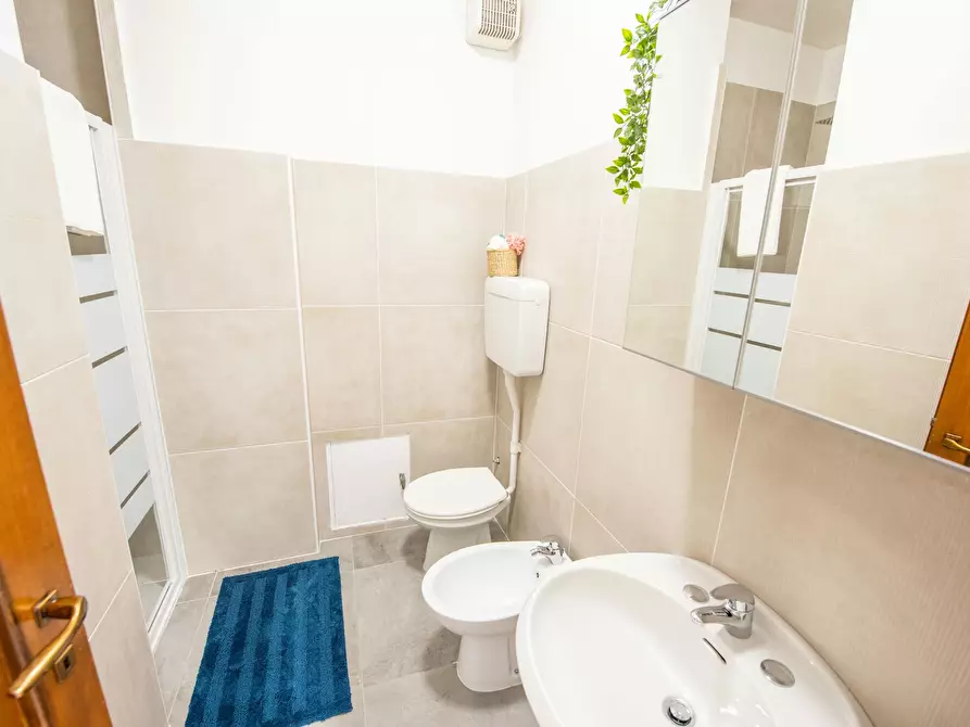 Immagine 10 di Camera in affitto  in Via della Rosta a Udine