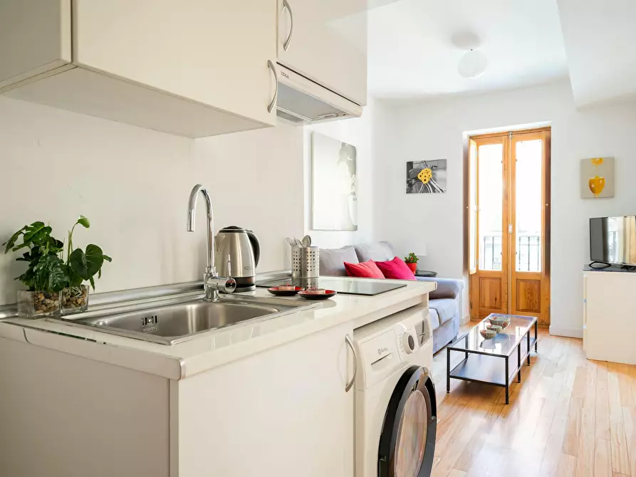 Immagine 6 di Appartamento in affitto  in Calle de Doña Urraca a Madrid