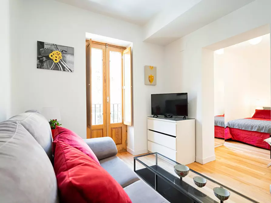 Immagine 3 di Appartamento in affitto  in Calle de Doña Urraca a Madrid