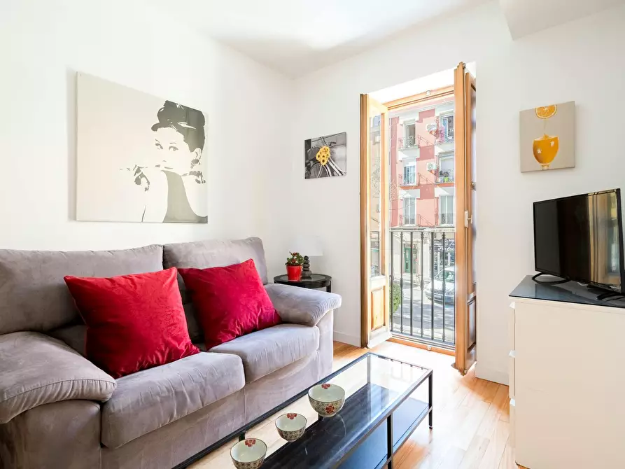 Immagine 2 di Appartamento in affitto  in Calle de Doña Urraca a Madrid