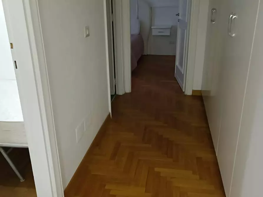 Immagine 3 di Appartamento in affitto  in Via dei Cartari a Roma