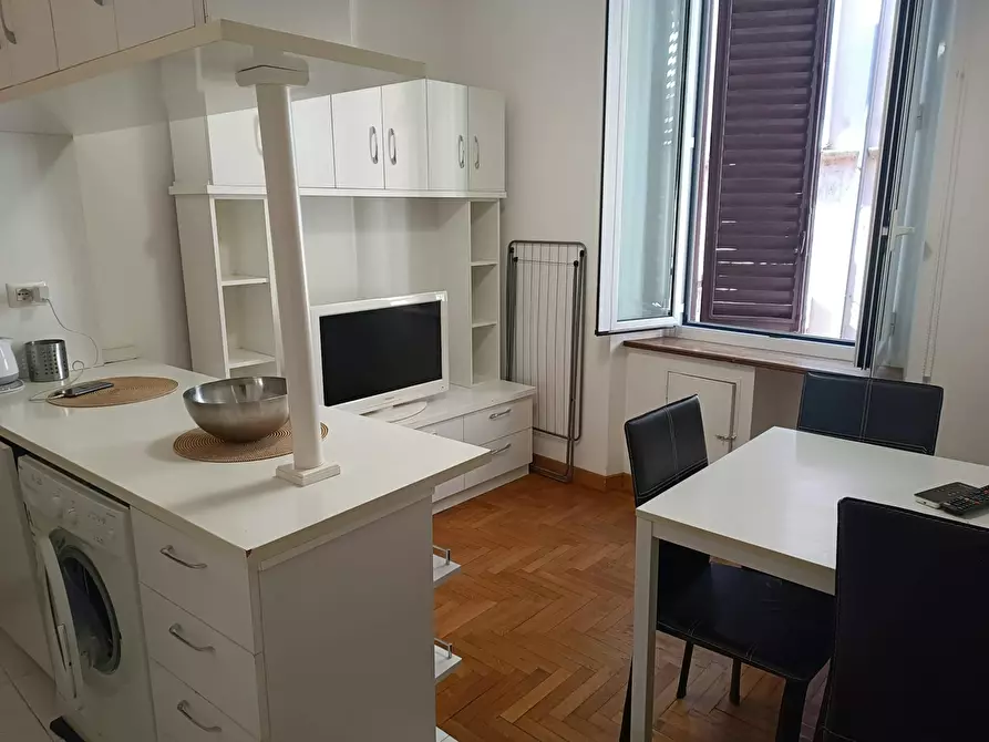 Immagine 1 di Appartamento in affitto  in Via dei Cartari a Roma
