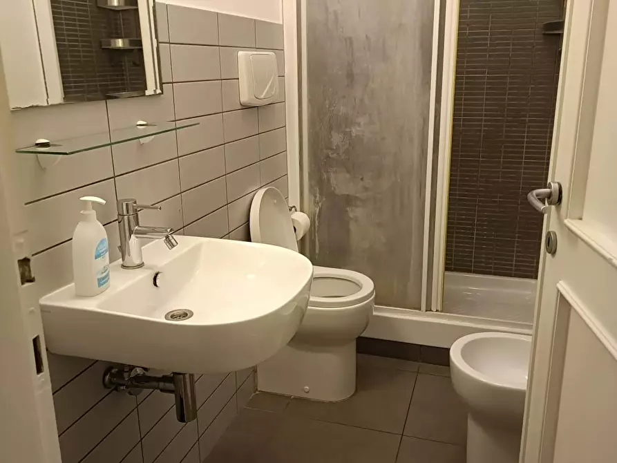 Immagine 7 di Appartamento in affitto  in Via dei Cartari a Roma