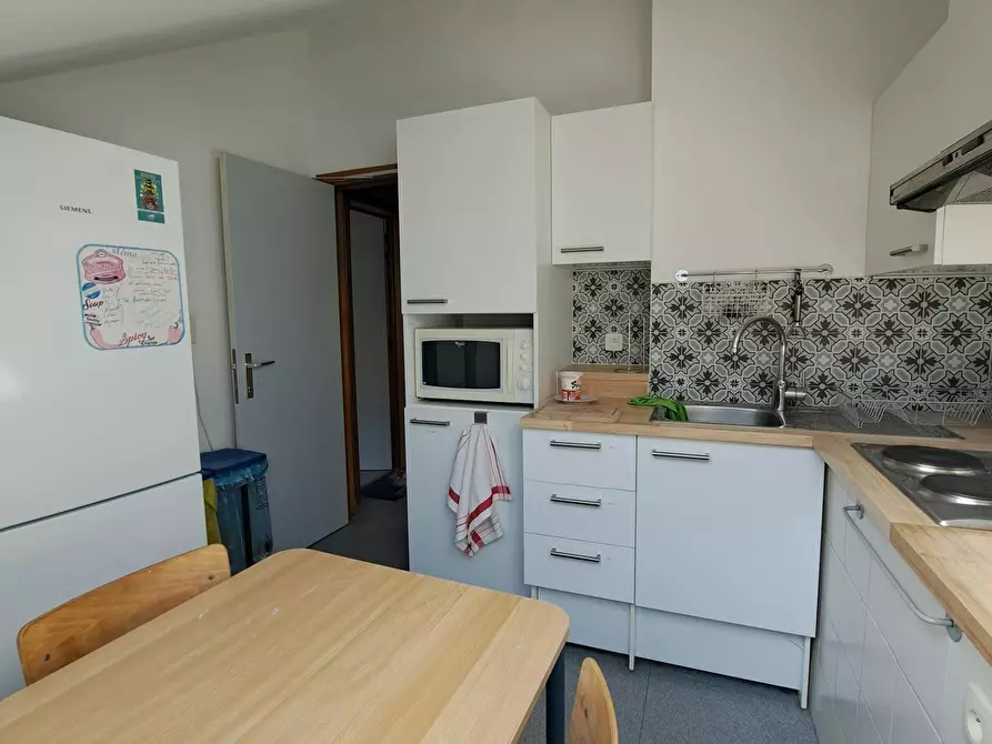 Immagine 8 di Camera in affitto  in Rue Darchis a Rocourt
