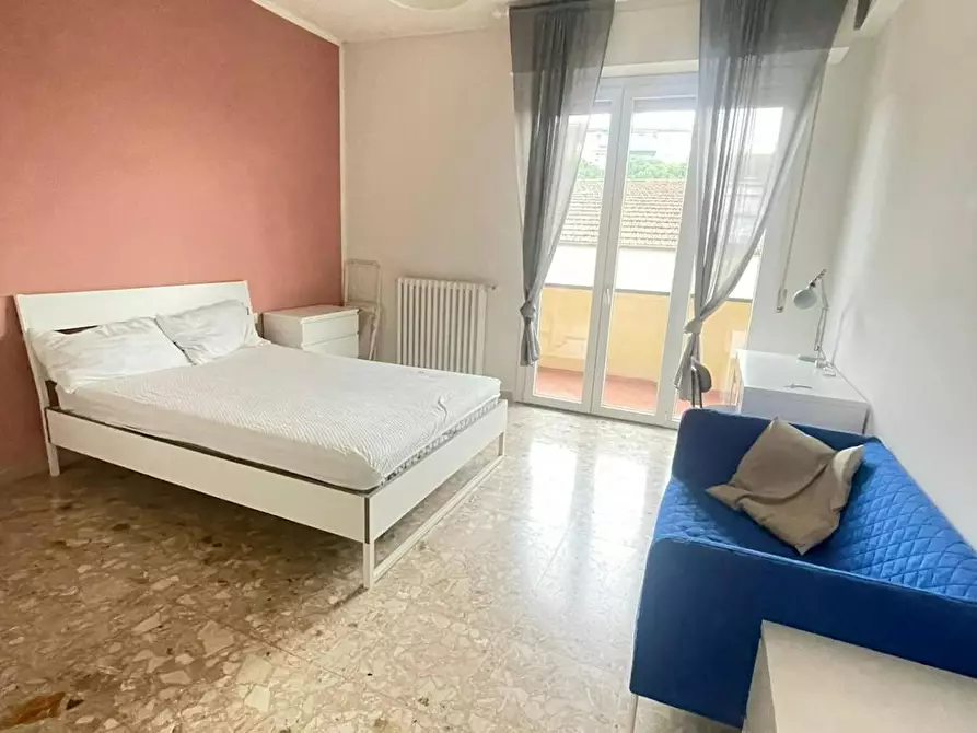 Immagine 1 di Camera in affitto  in Via Francesco Baracca a Firenze