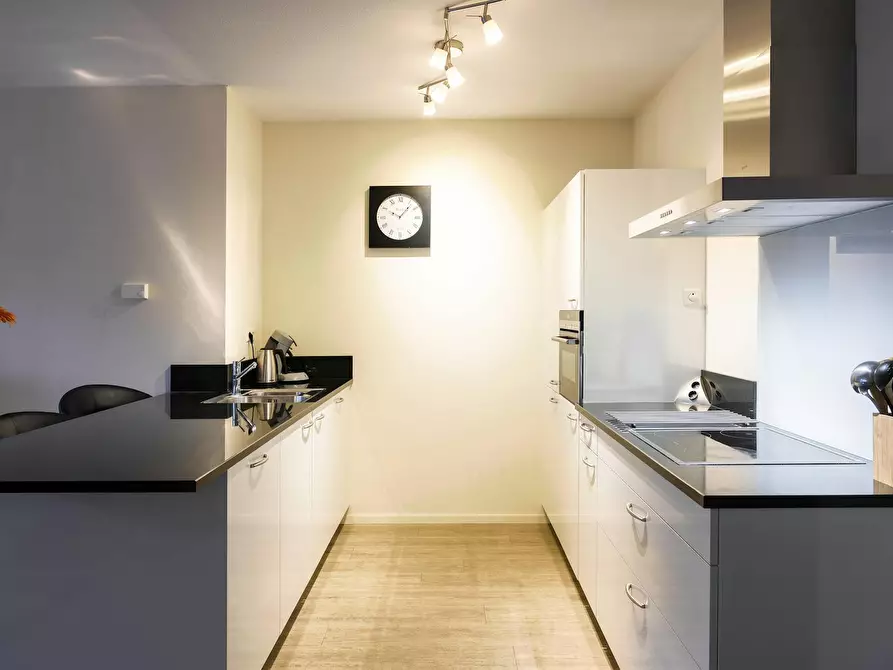 Immagine 7 di Appartamento in affitto  in Kruisplein a Rotterdam