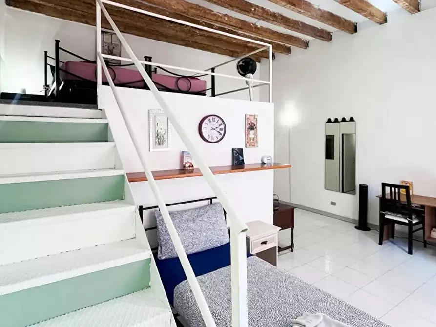 Immagine 9 di Appartamento in affitto  in Via Pavia a Milano