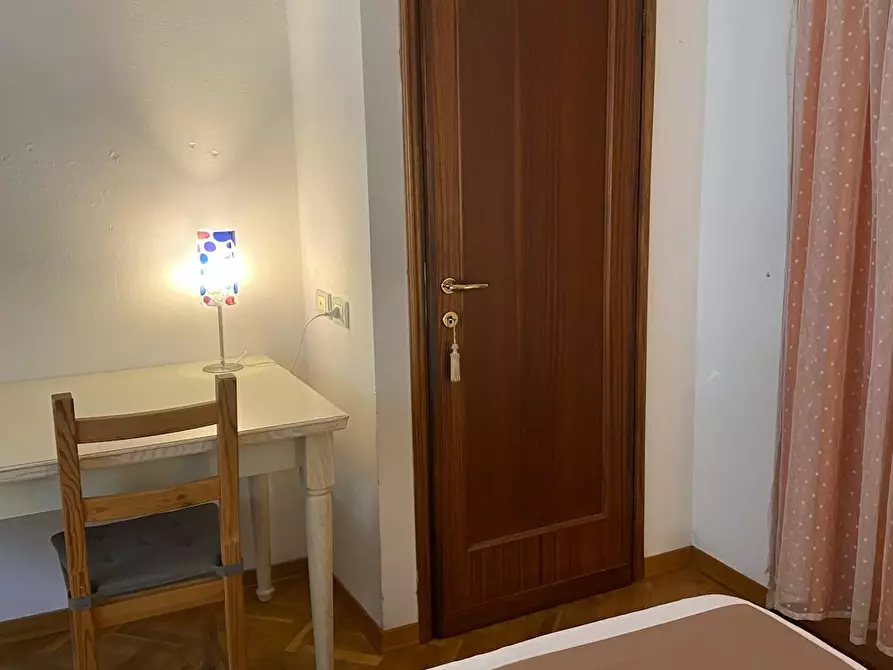 Immagine 3 di Camera in affitto  in Via Cimabue a Firenze