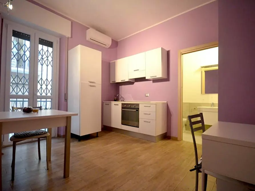 Immagine 3 di Camera in affitto  in Via Bordighera a Milano