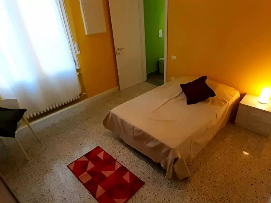 Immagine 9 di Camera in affitto  in Via Cesare Boldrini a Bologna