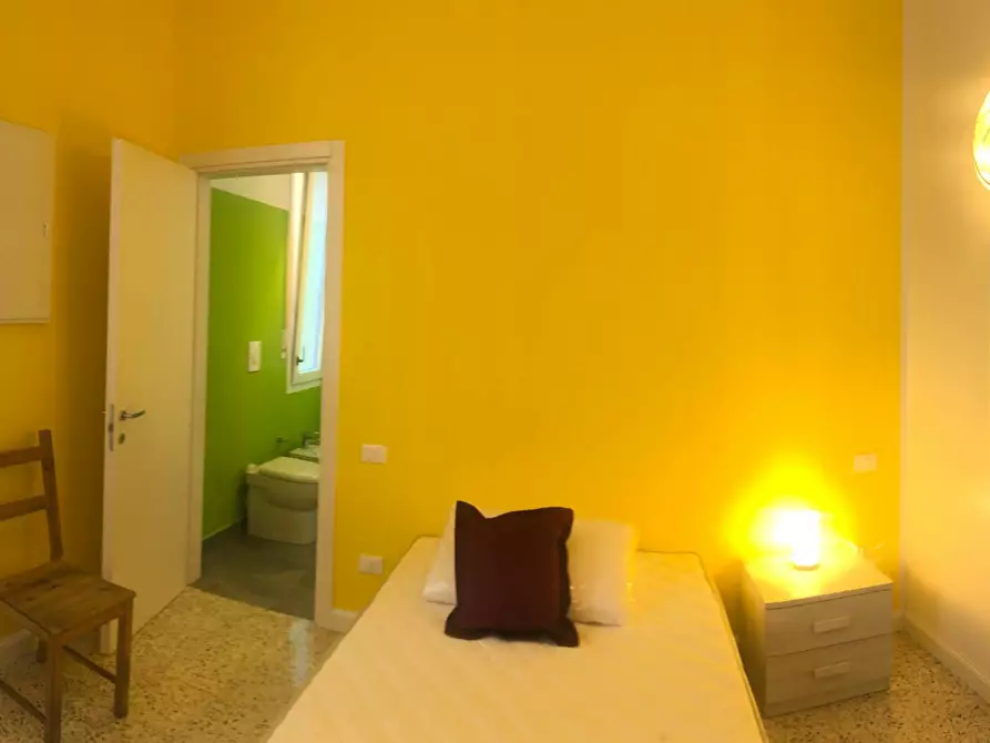 Immagine 1 di Camera in affitto  in Via Cesare Boldrini a Bologna