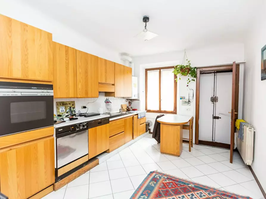 Immagine 1 di Appartamento in affitto  in Via San Gregorio a Milano